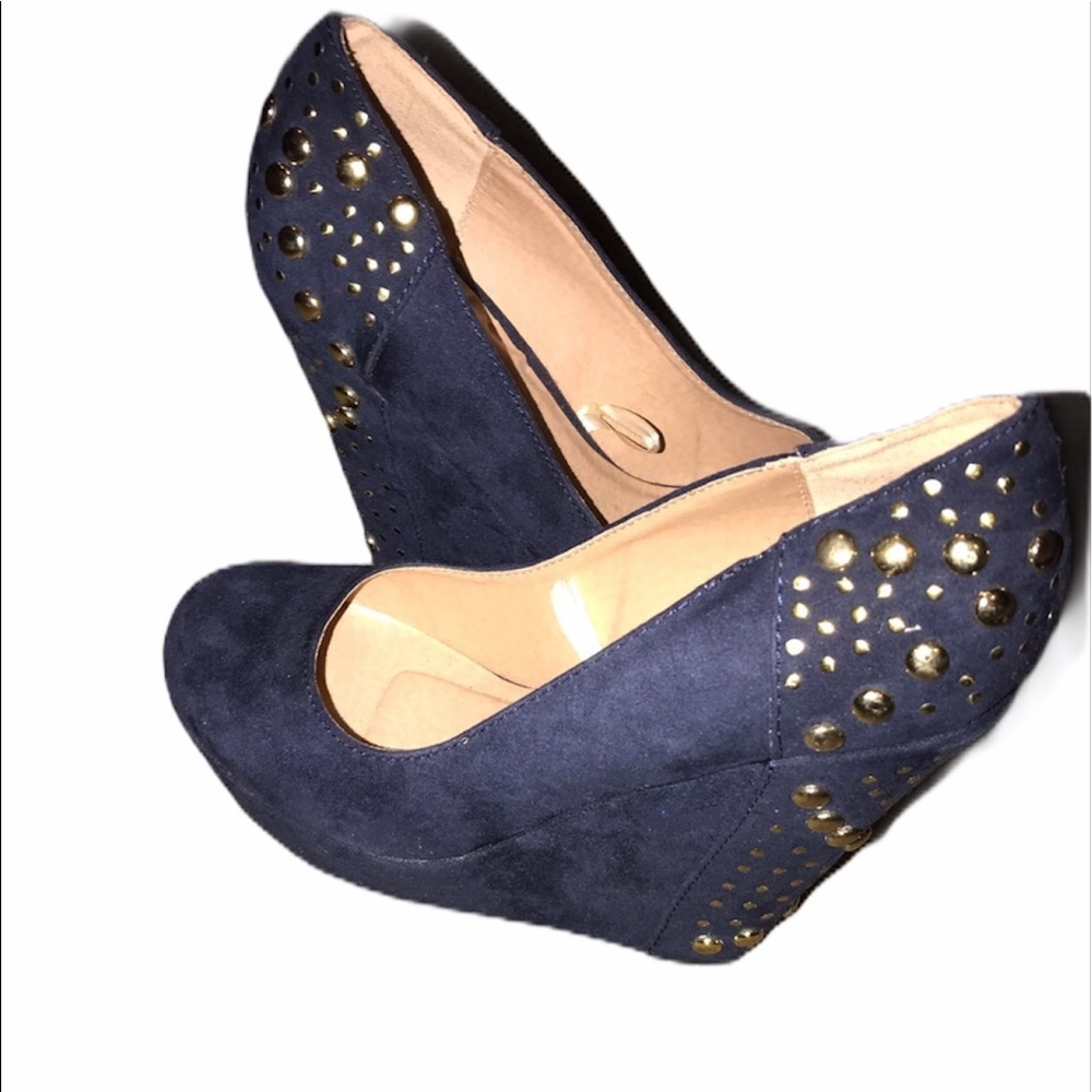 Like new adorable wedges
